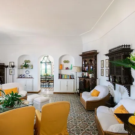 Villa Ginestra By Elite Villas Hébergement de vacances *